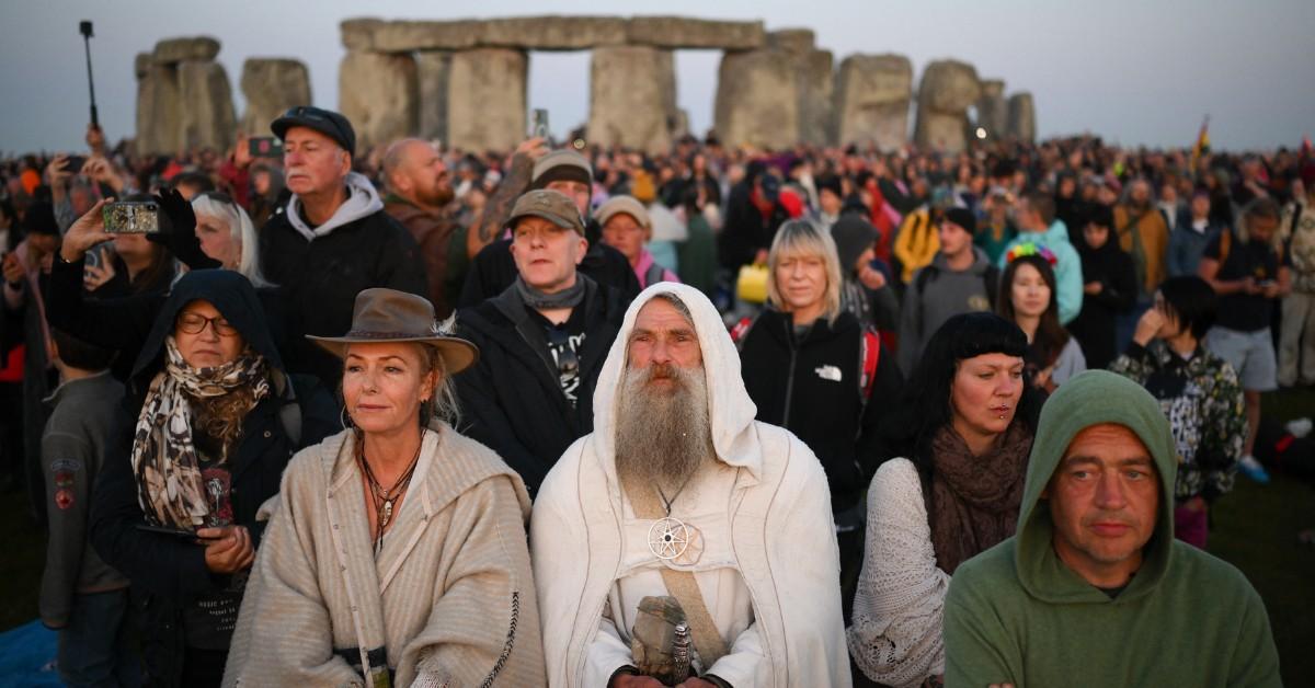 Summer season season Solstice’s Religious That means, and Why Folks Go to Stonehenge